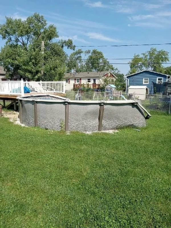 20-Foot Above-Ground Pool Removed — Oak Forest, IL